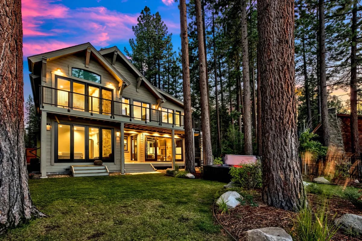 Wander Tahoe Lakefront - Image 5