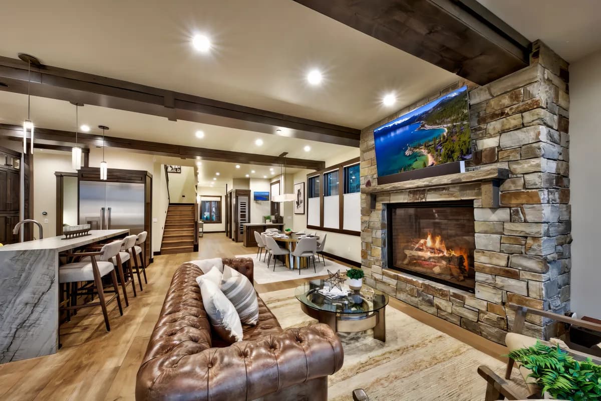 Wander Tahoe Lakefront - Image 4