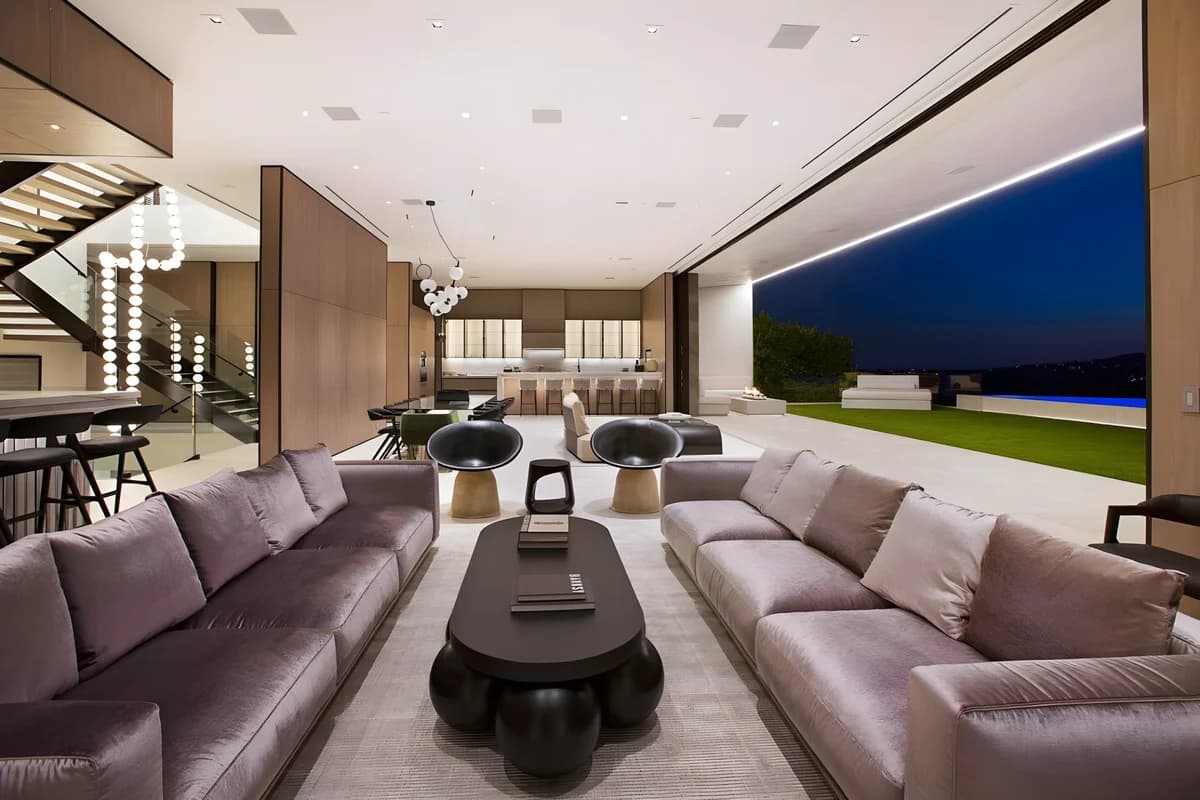 Wander Beverly Hills Canopy - Image 4