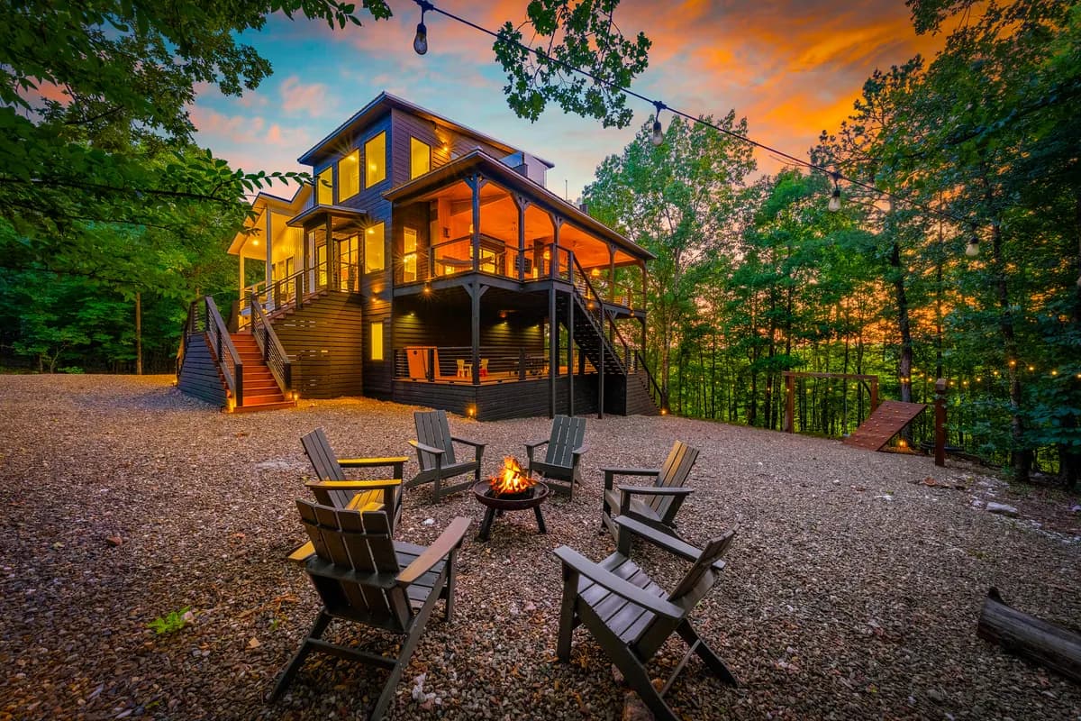 Wander Broken Bow Treehouse - Image 3