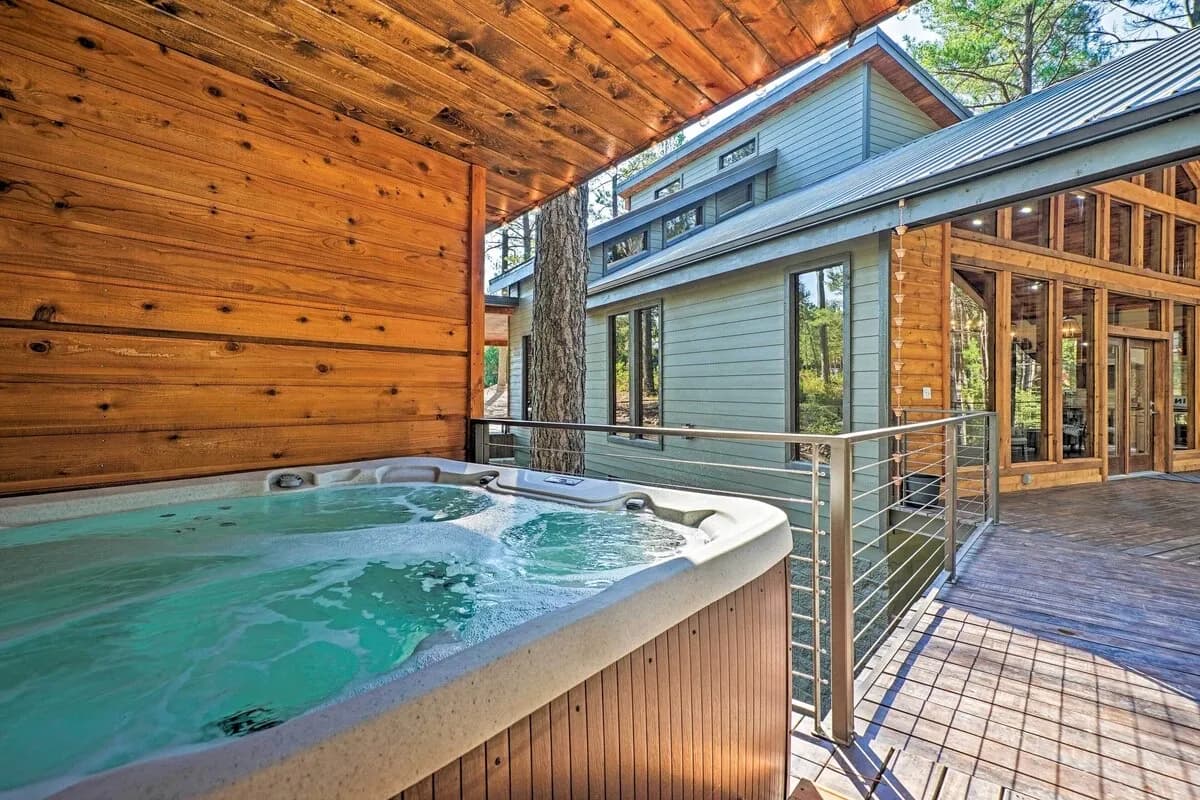 Wander Broken Bow Cabin - Image 3