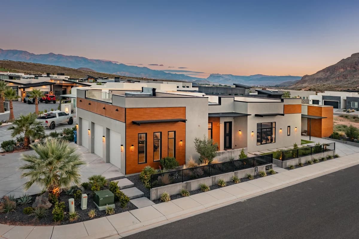 Wander Hurricane Paradise Retreat