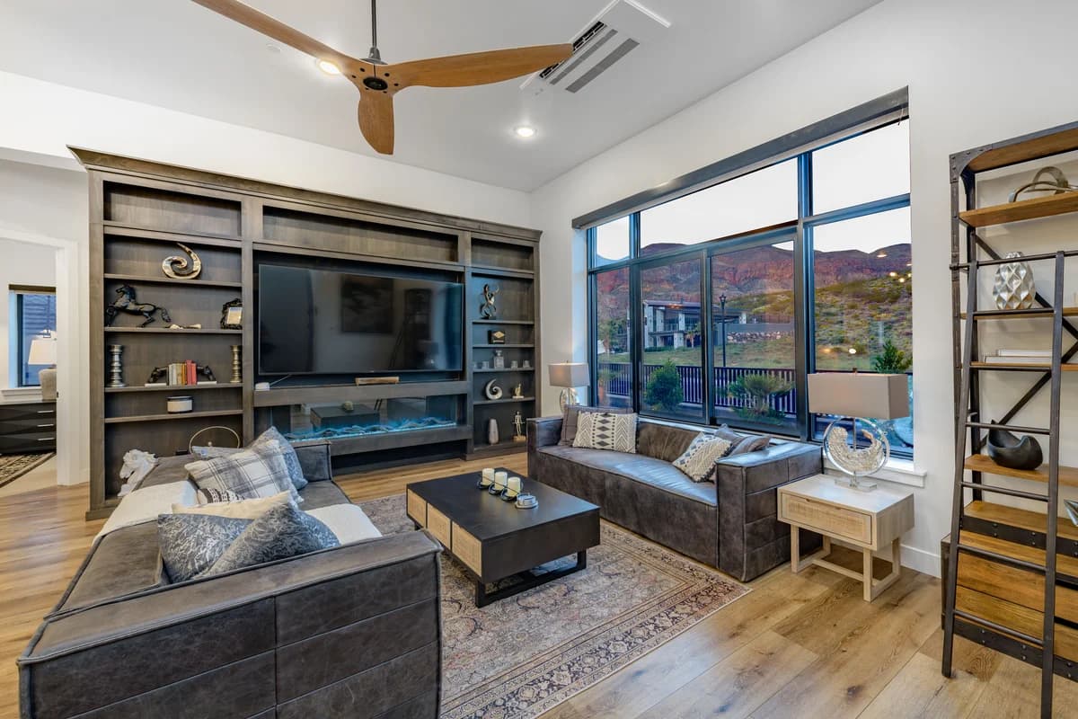 Wander Hurricane Paradise Retreat - Image 4