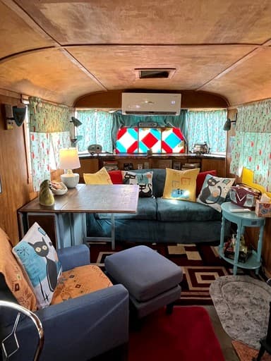 Lovely Picturesque Airstream with Incredible Indoor and Outdoor Space and Pool in Arizona - Image 3