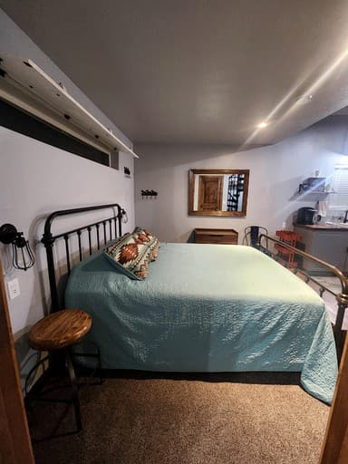 Brand New, Modern Country Cabin near Bryce Canyon National Park, Utah - Image 5