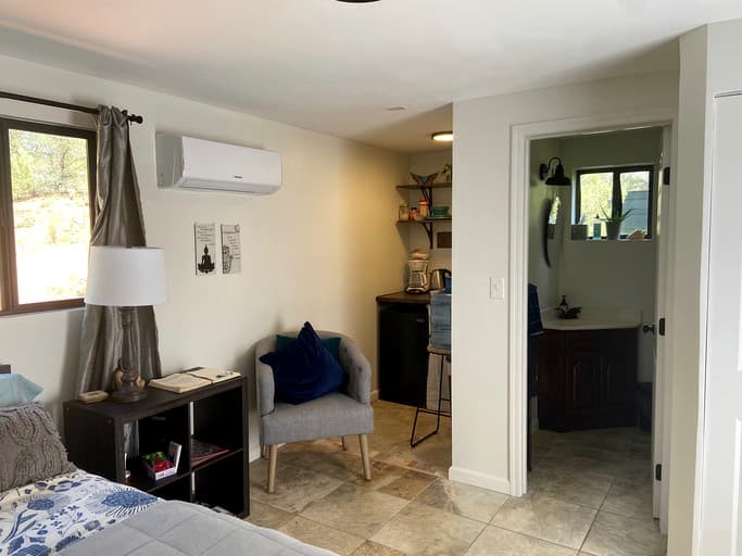 Couples' Studio Cabin Rental with Great Hiking near Red Rock Crossing, Arizona - Image 4