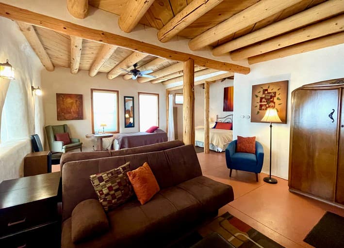 Stunning Traditional Adobe on Glamping Compound for Groups in Carson, New Mexico - Image 3