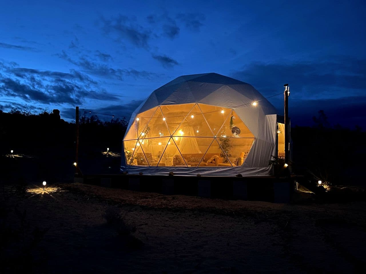 Stunning Geo Dome with Joshua Tree vibes