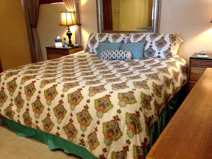 Rural Dome-Style Home Rental in the Outskirts of Carson National Forest, New Mexico - Image 5