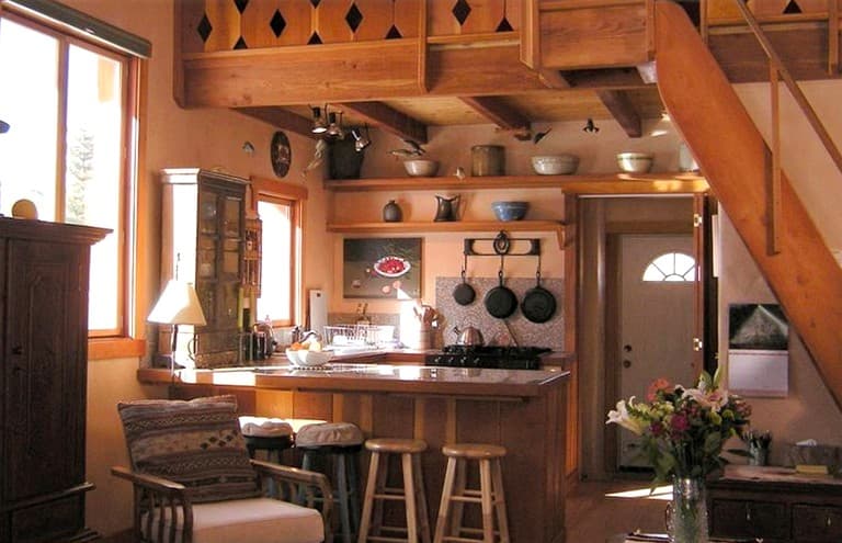 Rustic Mountain Cabin with a Hot Tub in Salida, Colorado - Image 4